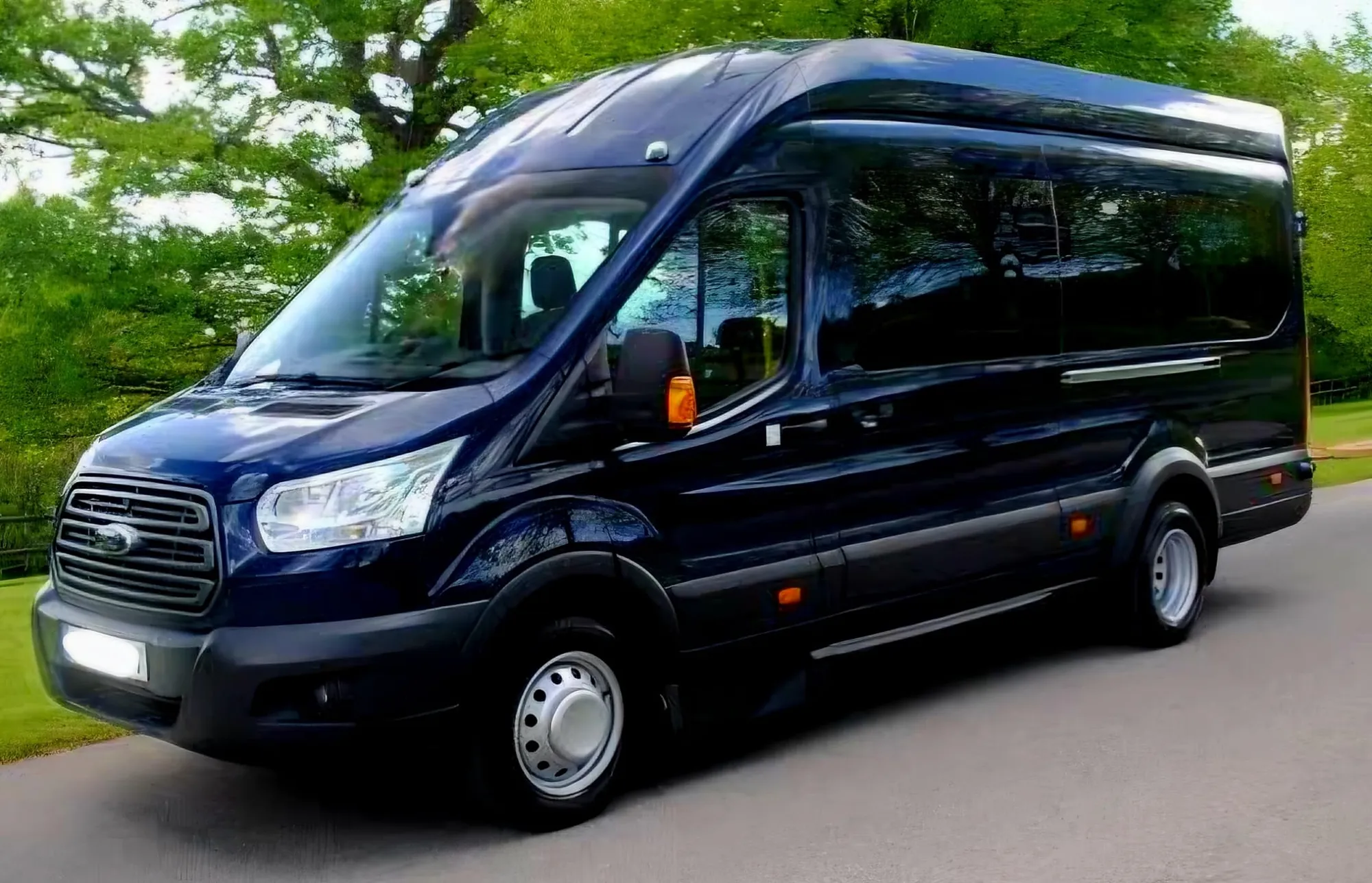 12 & 16 Seater Minibus with Driver — photo 6