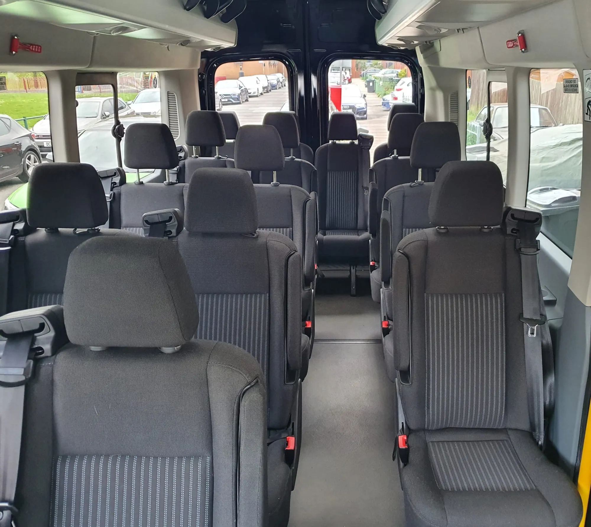 12 & 16 Seater Minibus with Driver — photo 9