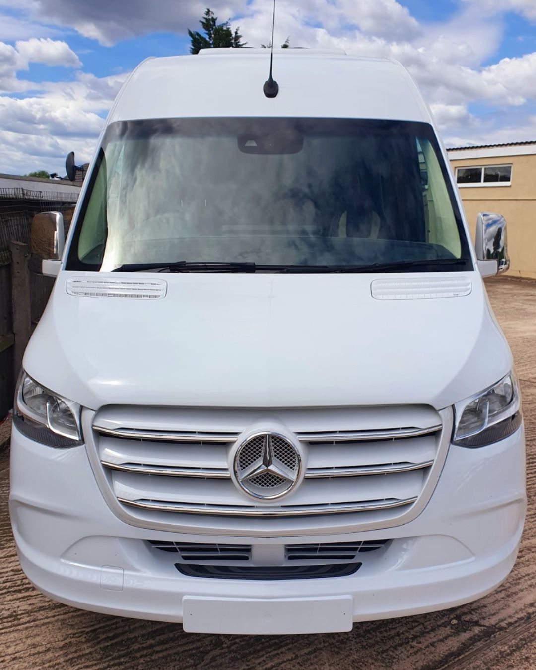 20 Seater Minibus Hire — photo 6