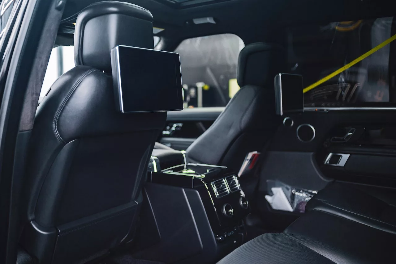 Luxury Chauffeur Service with Aj-Travel