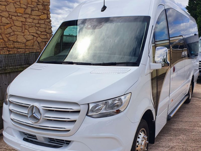 20 Seater Luxury Minibuses