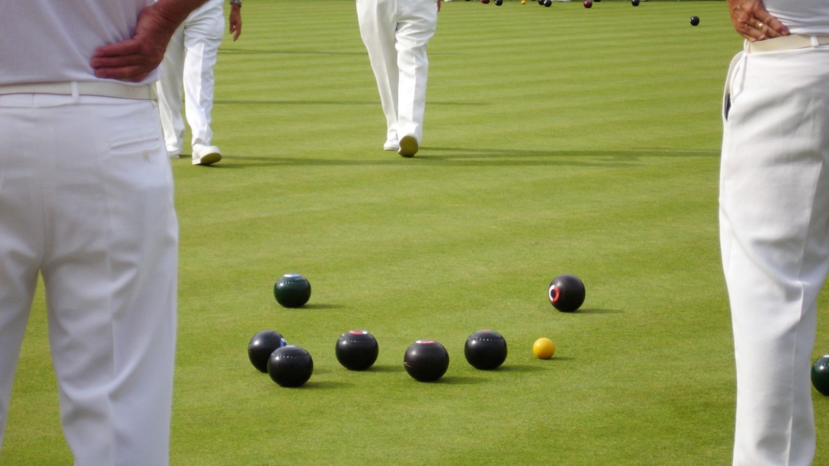Experience the World Indoor Bowls Championships 2025 with AJ Travel’s Minibus Hire