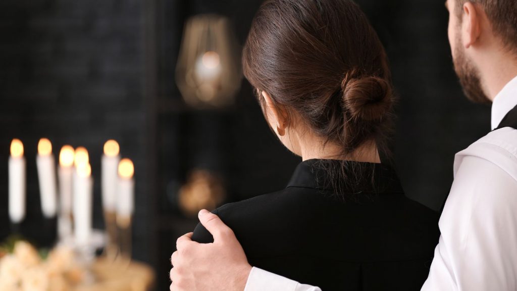 Why Hiring a Minibus for a Funeral is the Best Choice