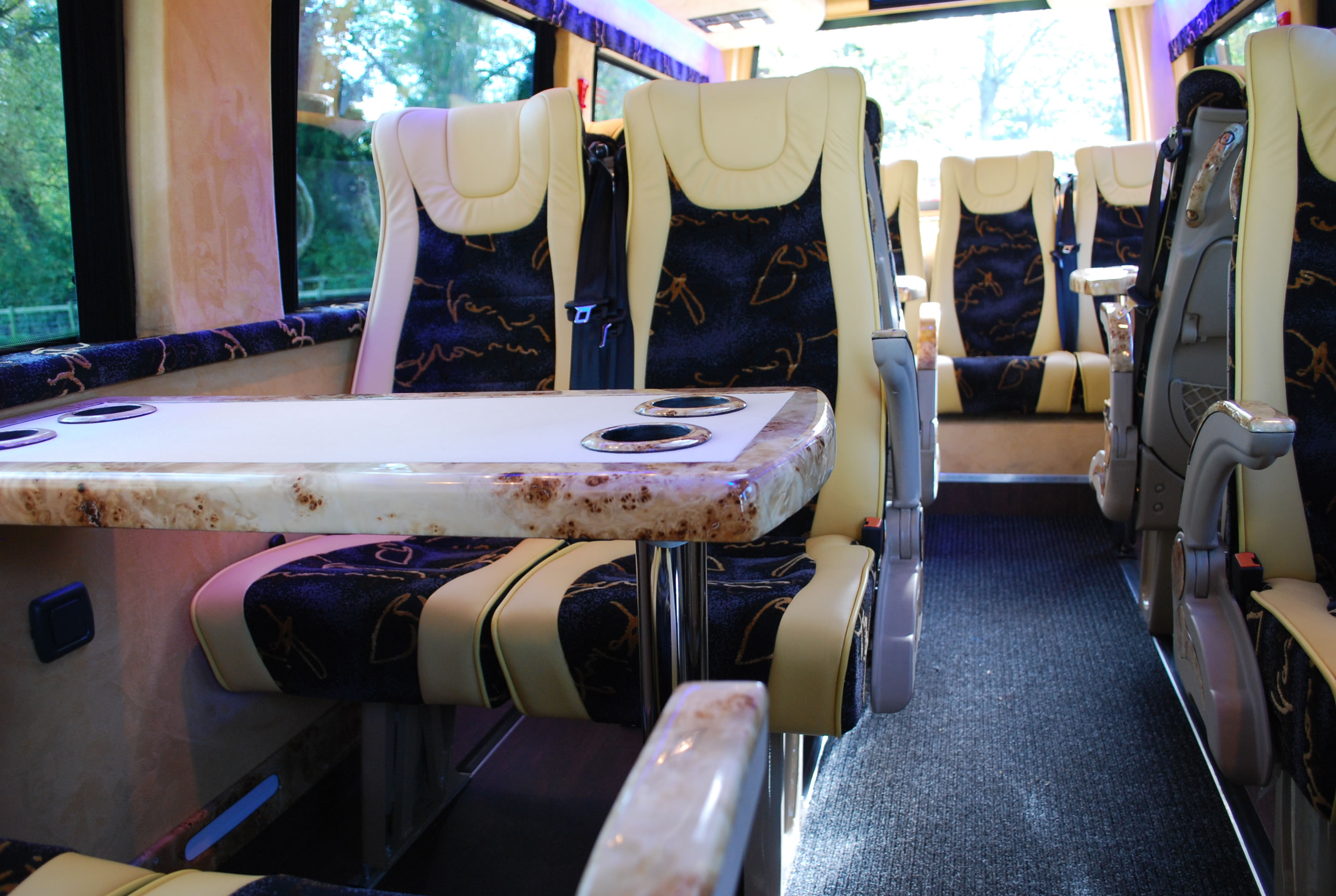 Flexible Transportation Options for Your Corporate Holiday Events in Birmingham